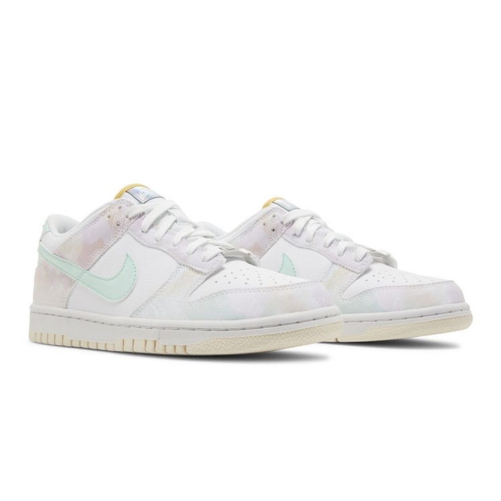 Kids Nike Pastel Paisely Dunk